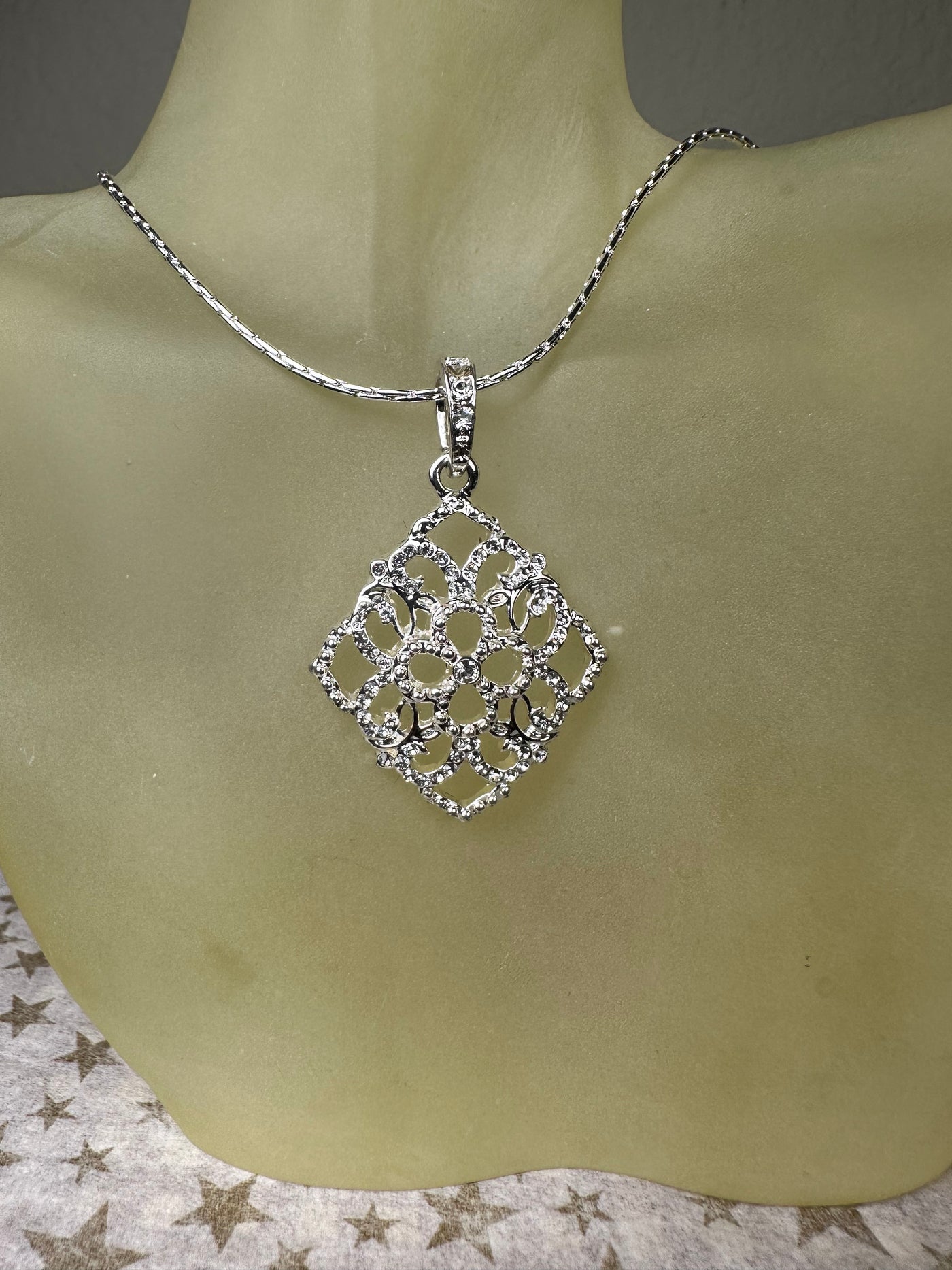 Silver Tone Filigree Diamond Shape Pendant Necklace with Crystals