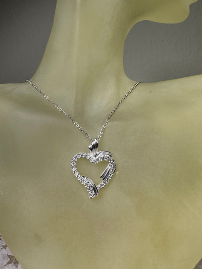 Silver Tone Artsy Crystal Heart Pendant Necklace