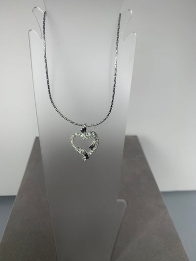 Silver Tone Artsy Crystal Heart Pendant Necklace