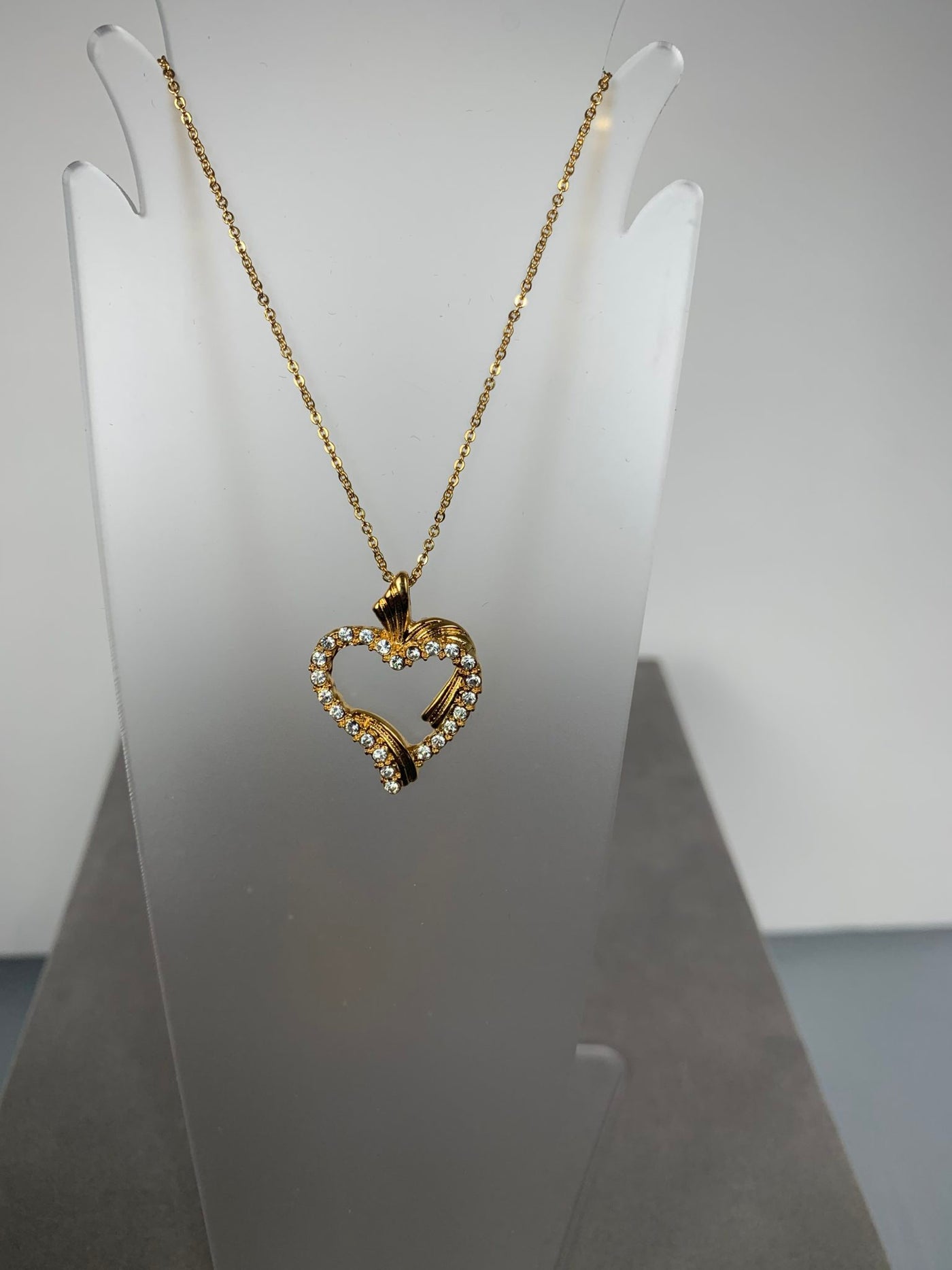 Yellow Gold Tone Artsy Crystal Heart Pendant Necklace