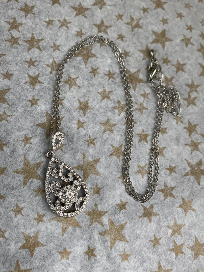 Filigree Floral Pendant Necklace with Crystals