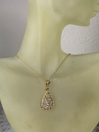 Filigree Floral Pendant Necklace with Crystals