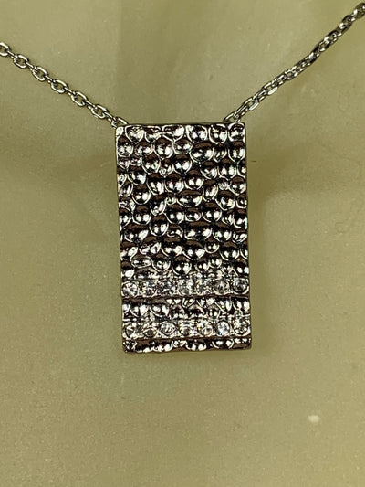 Hammered Rectangular Plate Crystal Pendant Necklace