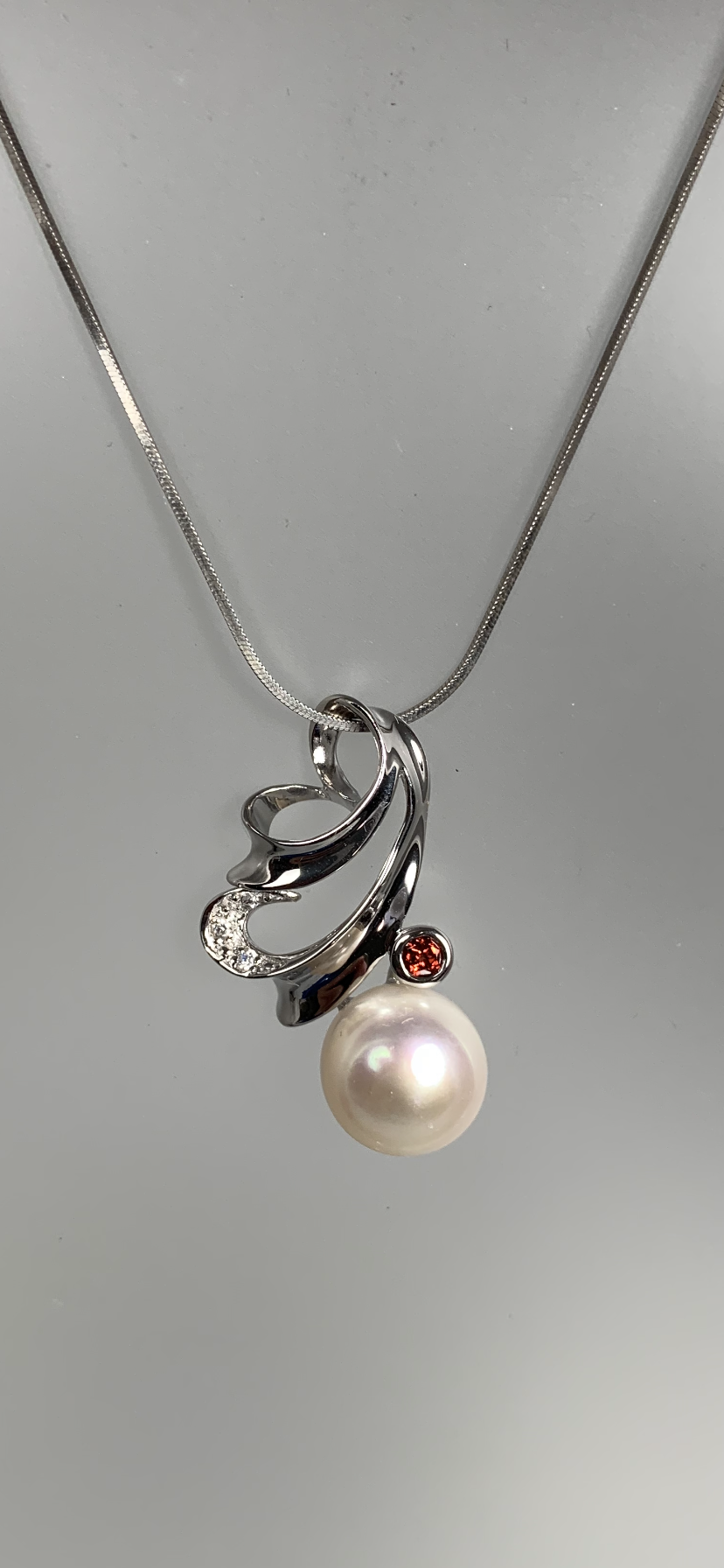 12mm Round Pearl with Garnet accent Pendant in Sterling Silver