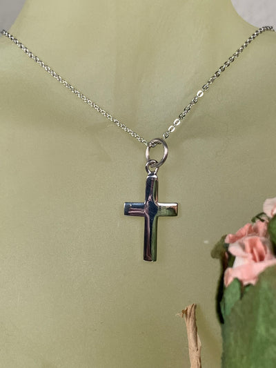 Shiny Cross Pendant in Sterling Silver