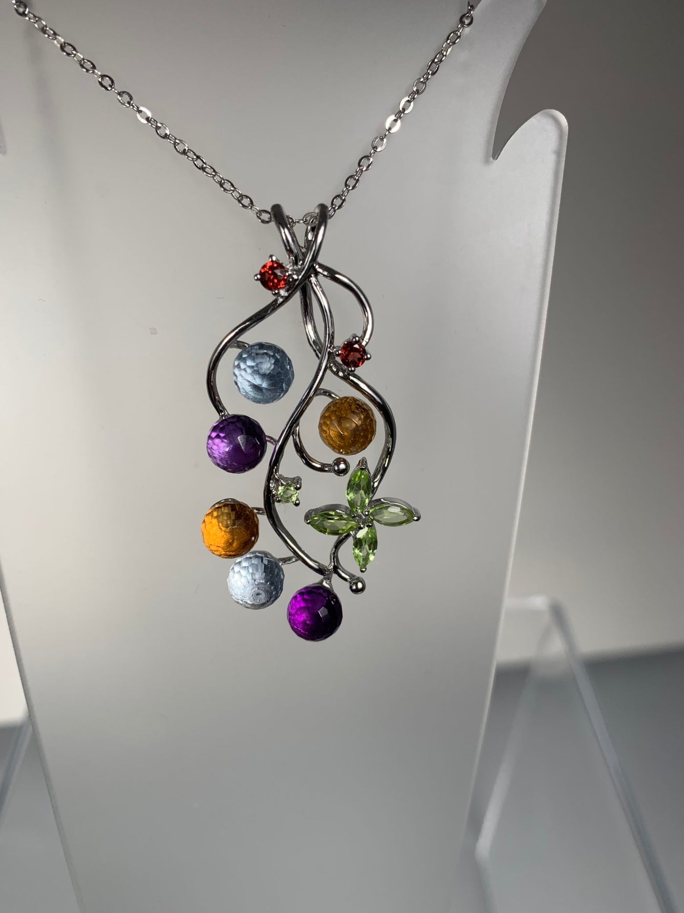 Garnet, Peridot and Crystals Pendant Set in Sterling Silver