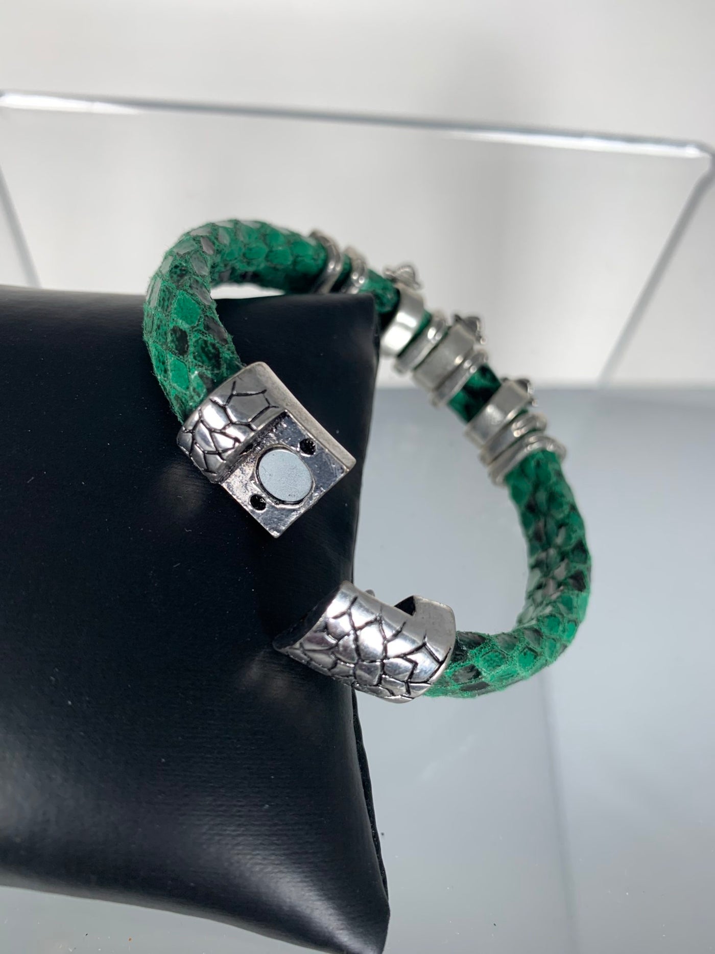 Green Snake Skin Band Bracelet Featuring Fleur De Lis Motifs