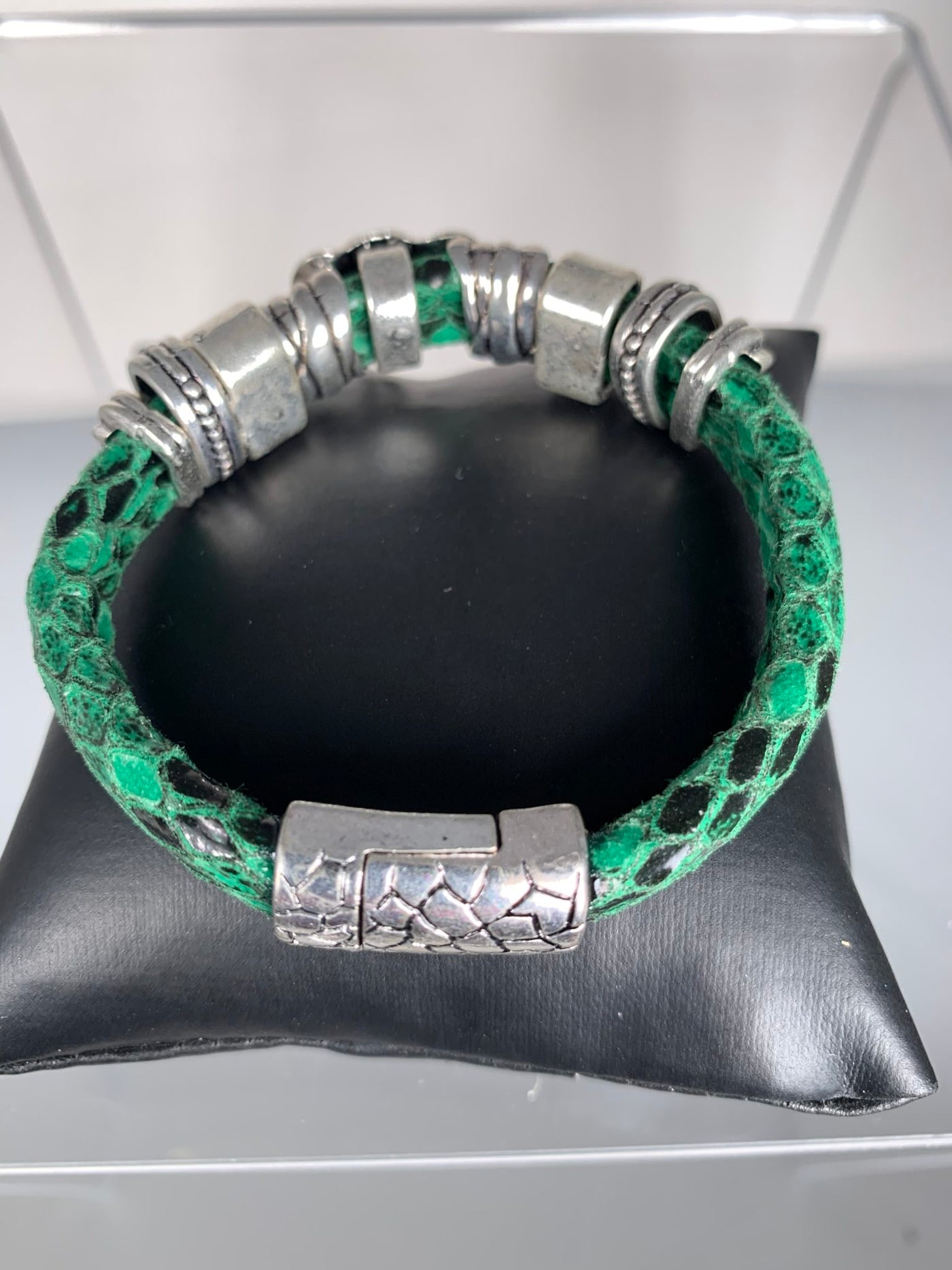 Green Faux Snake Skin Band Bracelet Featuring an Elephant Motif